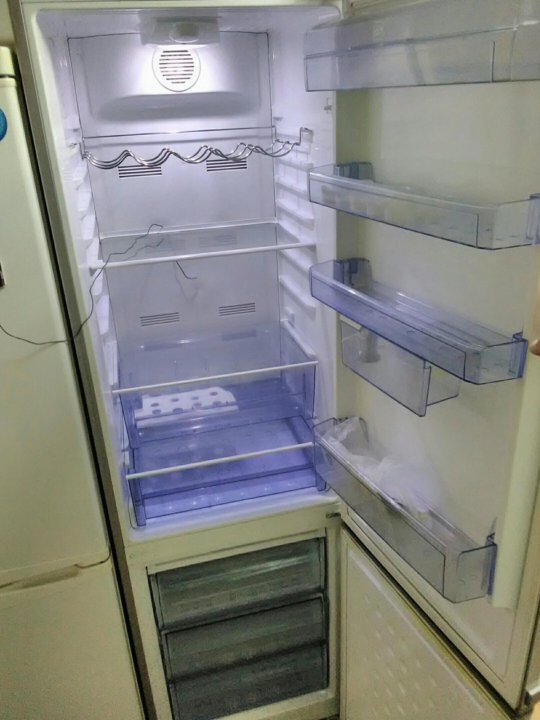Холодильники двухкамерные ноу фрост днс. Холодильник Beko no Frost. Холодильник БЕКО двухкамерный ноу Фрост. Холодильник Beko Full no Frost. Холодильник Beko двухкамерный ноу Фрост.
