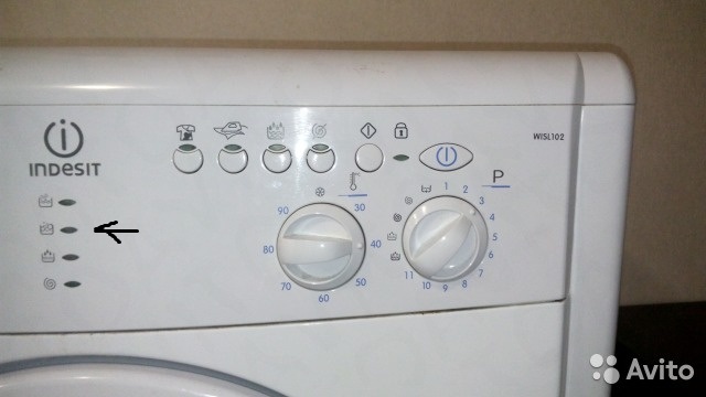 Индезит стиральная машина не отжимает причина. Стиралка Индезит wisl 102. Индезит wisl 102 программы. Стиральная машина Индезит wisl 10.