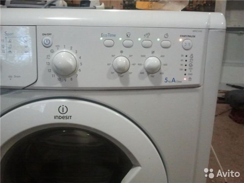 Ремонт индезит. Indesit IWSC 5105. Indesit 5105 мигает. Стиральная машина Индезит NWU 5105 Тип барабана. Стиральная машина Индезит IWSC 5105 неисправности.