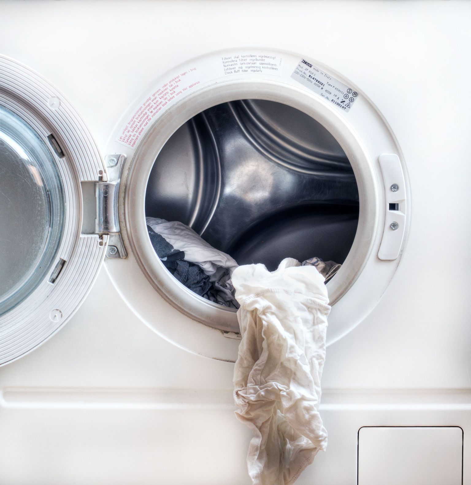 Пахнет белье после стирки в стиральной машине
