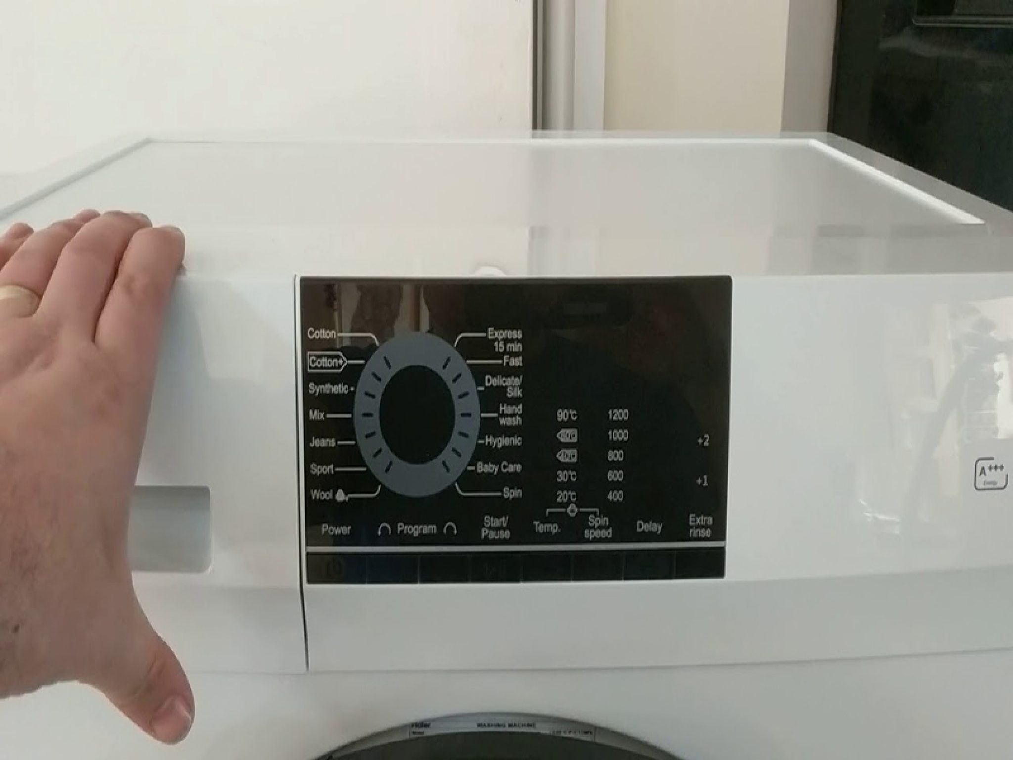 Ошибки стиральной машины haier hw60. Haier hw60-12829a. Стиральная машина Haier hw70-12829a. Haier hw60-bp12929. Стиральная машина Haier hwd70-1482s.